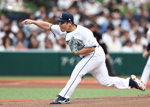力投する平良　プロ野球