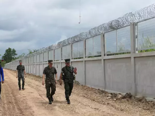 タイ、カンボジア国境に壁