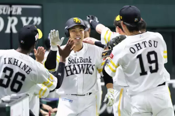 近藤が決勝２ラン＝プロ野球・ソフトバンク２―０西武