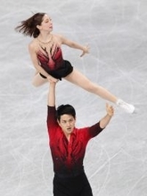 三浦、木原組が首位発進　フィギュア