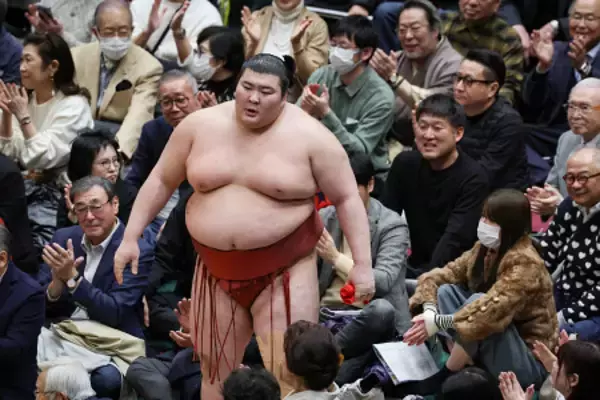 引き揚げる熱海富士