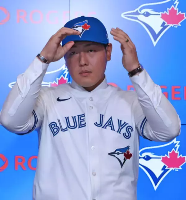 娘が「これがかわいい」と＝岡本の一問一答―米大リーグ・ブルージェイズ