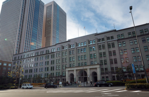 国の債務超過６９９兆円＝国債発行膨らみ２年ぶり増―２４年度末