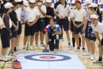 吉村紗也香「強いと思われるプレーを」＝カーリング女子