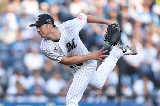 力投する河村　プロ野球