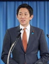 税収上振れ分排除せず