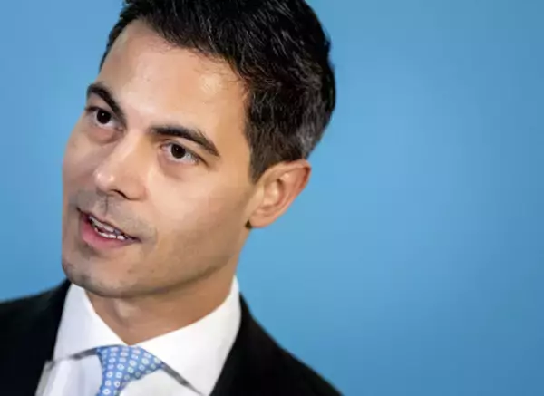 オランダ、連立政権樹立で合意