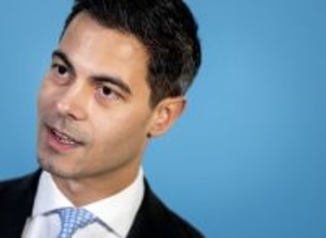 オランダ、連立政権樹立で合意