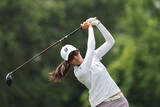 「ティーショットを放つ馬場」の画像1
