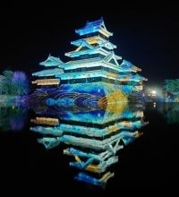 松本城でプロジェクションマッピング