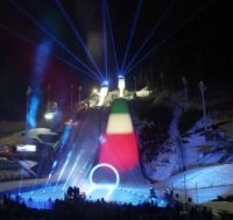 ジャンプ台のイタリア国旗　五輪