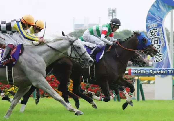 シックスペンスが優勝