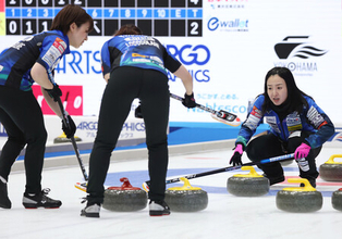 藤沢、ショットの精彩欠く＝カーリング日本選手権