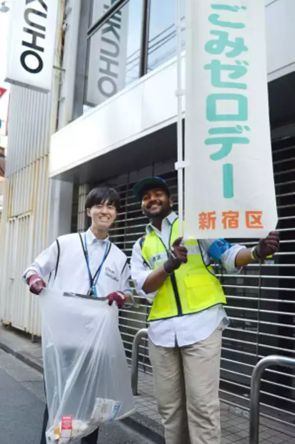 外国人学生らと清掃キャンペーン