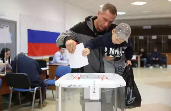 ロシア下院選が開票へ