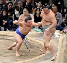 藤ノ川、気分良く＝大相撲九州場所