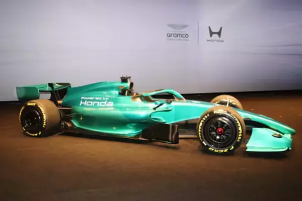 アストンマーティンと会見