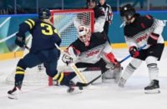 ゴールを守る川口　五輪