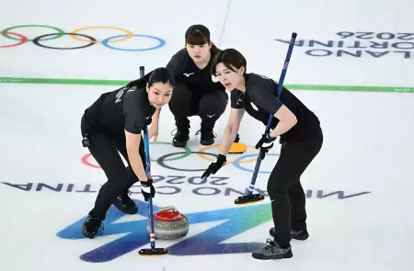 スイープする近江谷　五輪