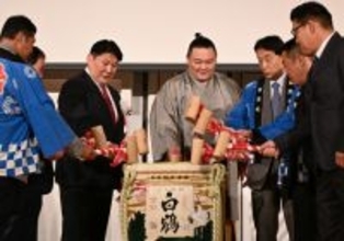 朝乃山「優勝目指す」