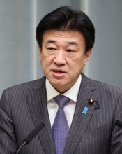 記者会見する木原官房長官