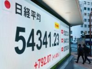 初の５万４０００円台の日経平均株価