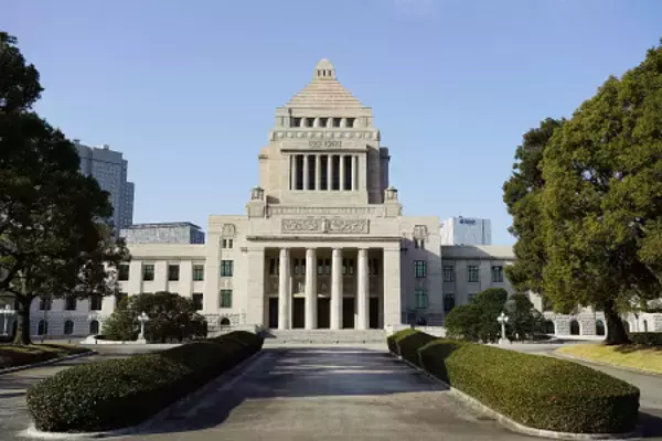 自民「男系養子」で集約図る