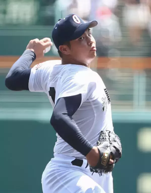 末吉の力投　高校野球