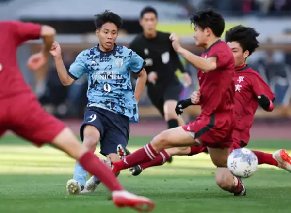芳田の先制ゴール　高校サッカー