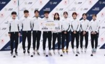 代表９人出そろう