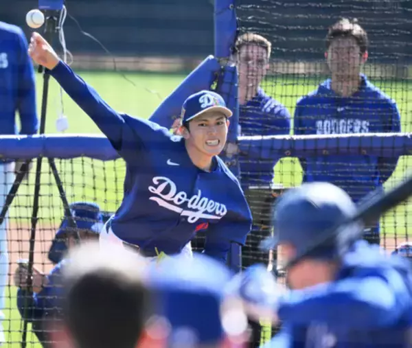 ドジャース佐々木、早くも１５９キロ＝米大リーグ