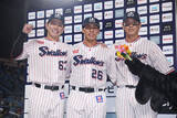 「笑顔の増田ら　プロ野球」の画像1