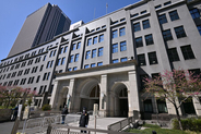 昨年度税収８４兆２２２６億円＝６年連続で過去最高―財務省