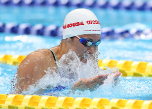 鈴木聡美、貫禄の９連覇＝強さ増す３５歳―競泳日本選手権