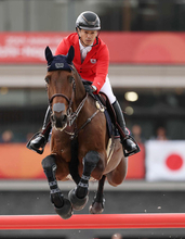 障害飛越個人Ｂ決勝に臨む佐藤