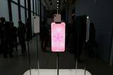 「スマートフォンが出生率低下の一因 米研究」の画像1