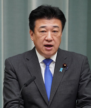 高市首相靖国参拝「適切に判断」