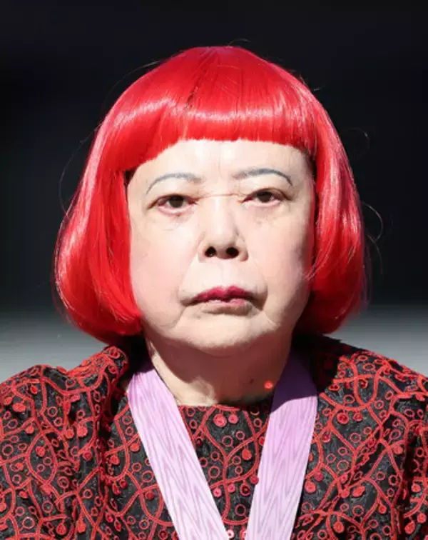 草間彌生さん死去、９７歳＝前衛美術家、水玉モチーフ