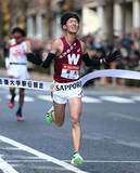 「ゴールする早大の瀬間　箱根駅伝」の画像1