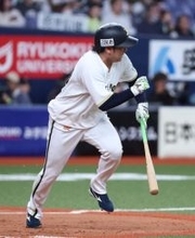 大城の適時打　プロ野球