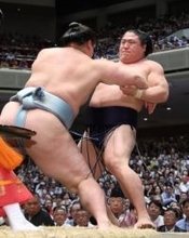 若隆景、後手に回り２敗＝大相撲夏場所