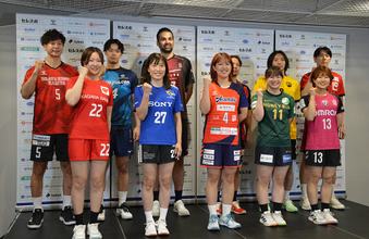 会見に出席したリーグＨの選手
