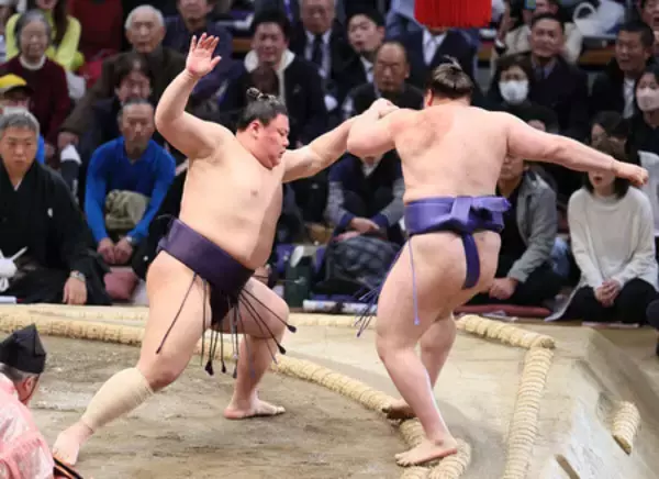 義ノ富士、連日の活躍＝大相撲九州場所