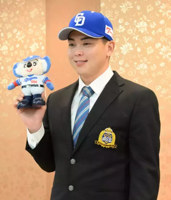中日、１位中西と仮契約＝「ここからがスタート」―プロ野球・入団交渉