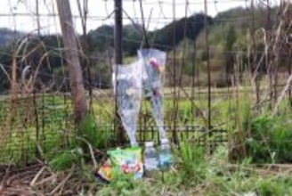 「とても残念」「かわいそう」＝遺体発見から一夜、現場に献花―京都
