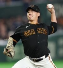 力投する井上　プロ野球