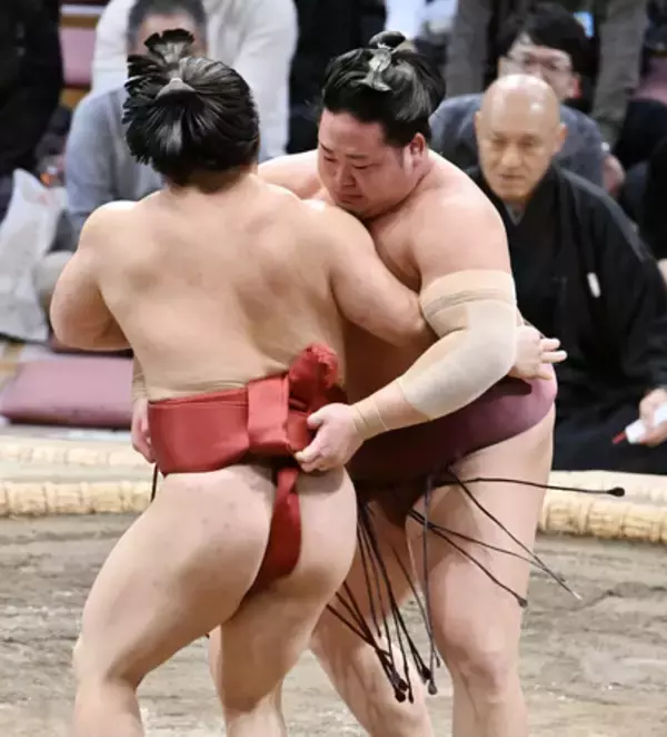 青森の牙城、守る覚悟＝錦富士、幕内残留に前進―大相撲九州場所