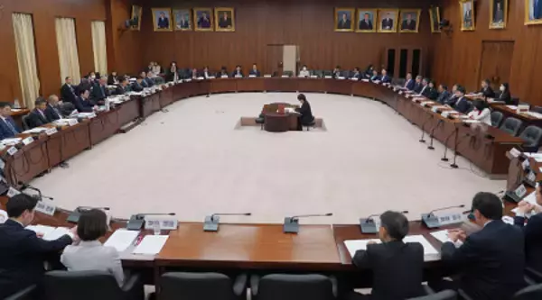 与党、改憲起草委を提案