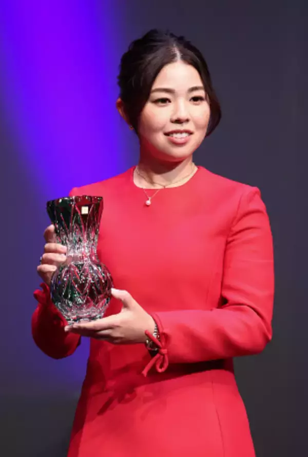 輝き賞と敢闘賞の山下　女子ゴルフ