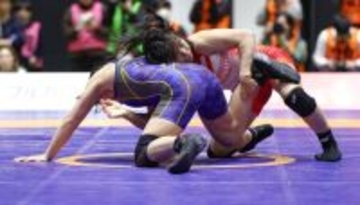 清岡が女子５３キロ級２連覇＝成国はフリー、グレコ２冠―全日本レスリング